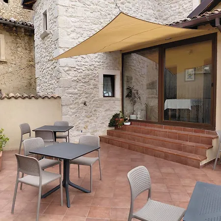 Castello Di Fagnano -albergo Diffuso &