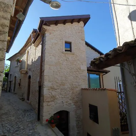 Castello Di Fagnano -albergo Diffuso & Feriehus *