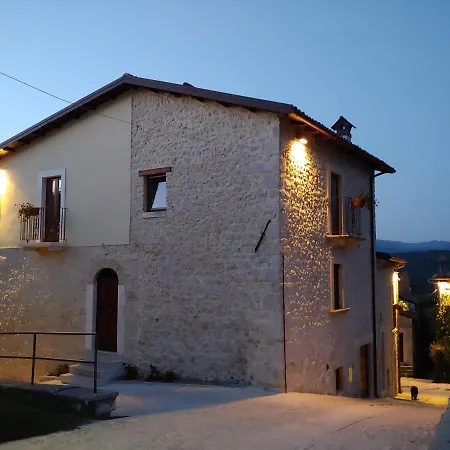 Castello Di Fagnano -albergo Diffuso & Feriehus