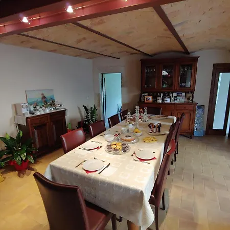 Hébergement de vacances Castello Di Fagnano -albergo Diffuso & *