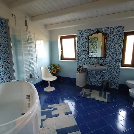 Castello Di Fagnano -albergo Diffuso & Spa 4*