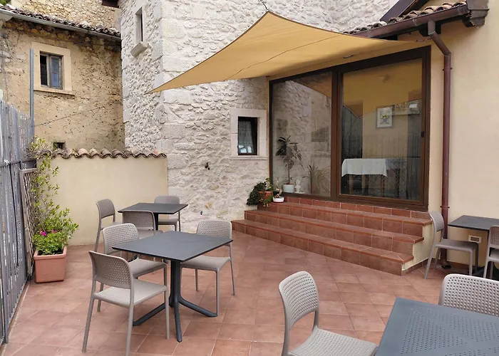 Castello Di Fagnano -albergo Diffuso &