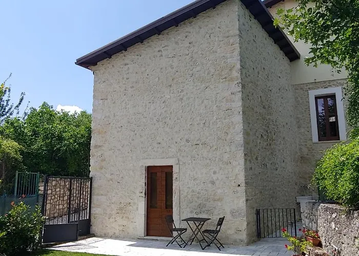 Castello Di Fagnano -albergo Diffuso &