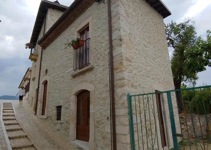 Castello Di Fagnano -albergo Diffuso & Дом отдыха Fagnano Alto