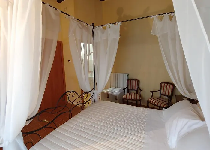 Castello Di Fagnano -albergo Diffuso &