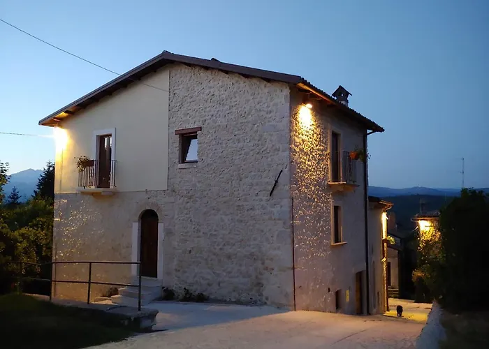 Castello Di Fagnano -albergo Diffuso & Дом отдыха