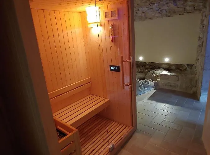 Castello Di Fagnano -albergo Diffuso & Дом отдыха