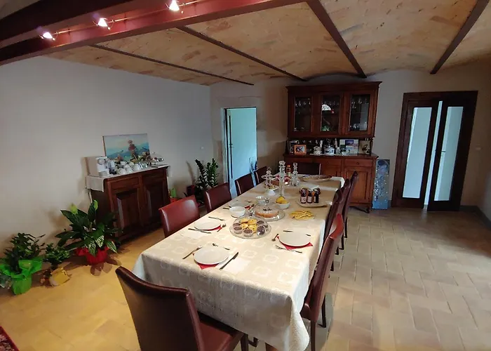 Дом отдыха Castello Di Fagnano -albergo Diffuso & *