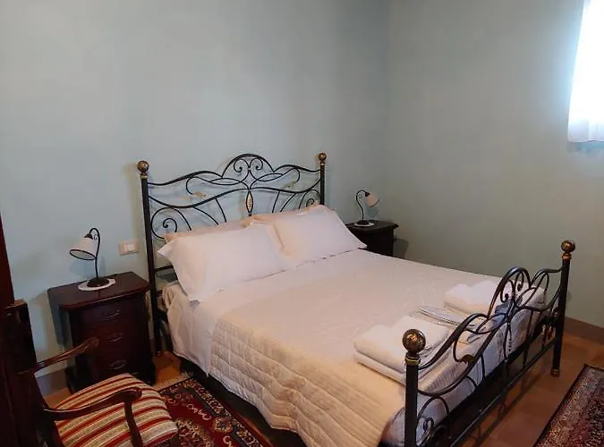 Castello Di Fagnano -albergo Diffuso & Дом отдыха *