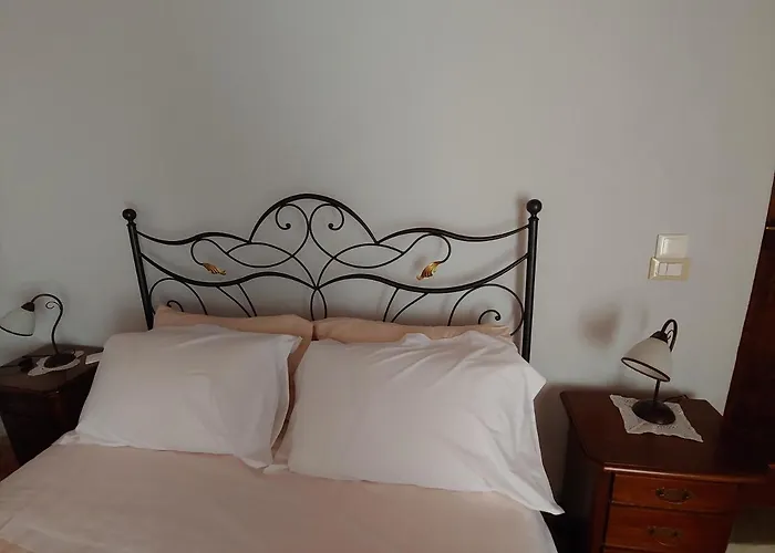 Дом отдыха Castello Di Fagnano -albergo Diffuso & Fagnano Alto