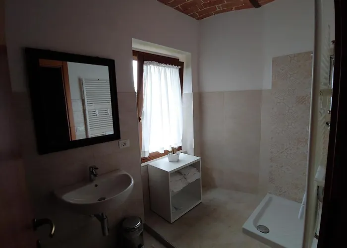 Castello Di Fagnano -albergo Diffuso & Fagnano Alto